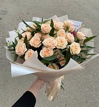 Букет Кремовые розы Латте в Старниково